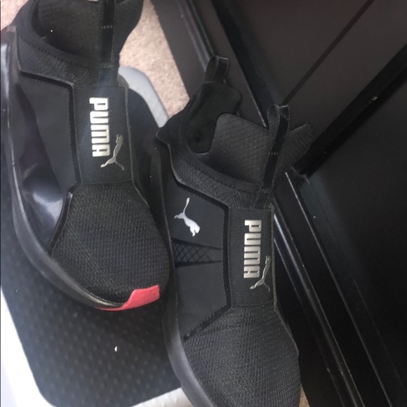 Womens pumas - Picture 2 of 4